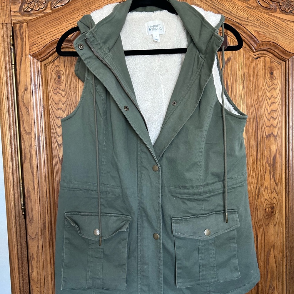 Market & Spruce Olive Green Women's Vest